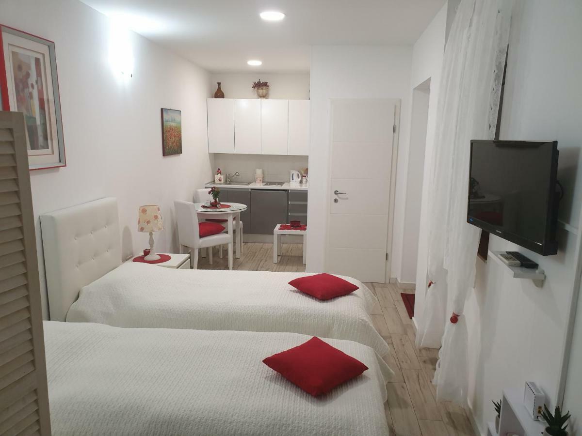 Apartments And Rooms Villa Lina Split Luaran gambar