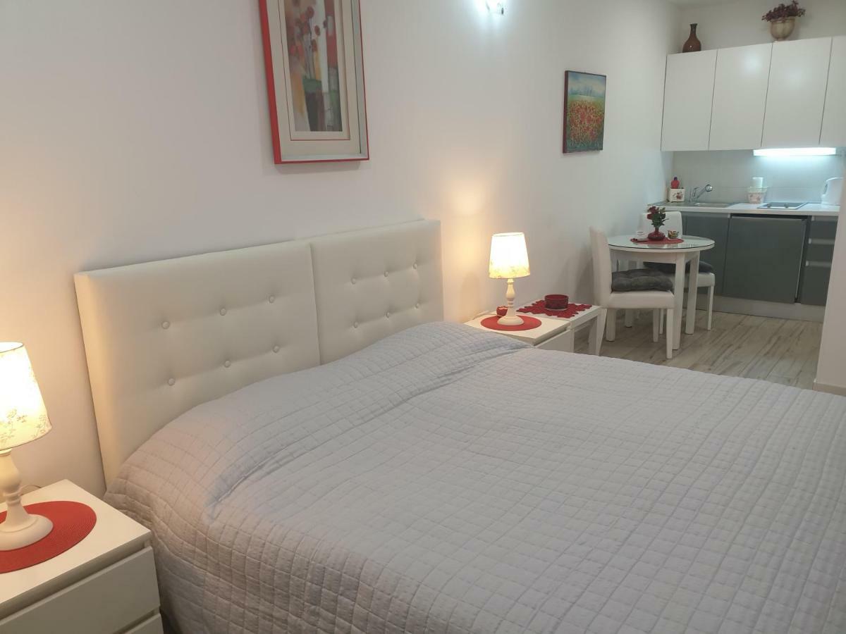 Apartments And Rooms Villa Lina Split Luaran gambar
